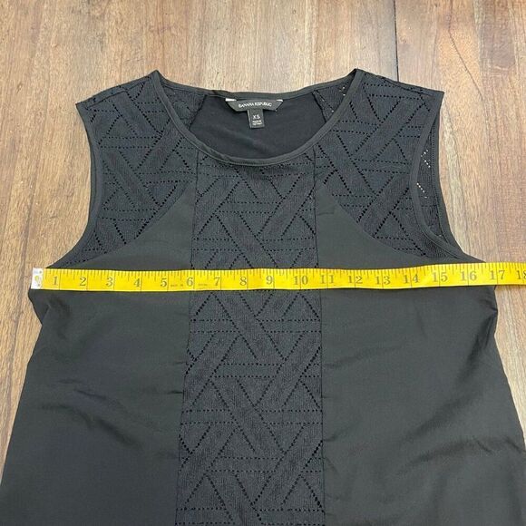 Banana Republic Sleeveless Blouse - Picture 5 of 7